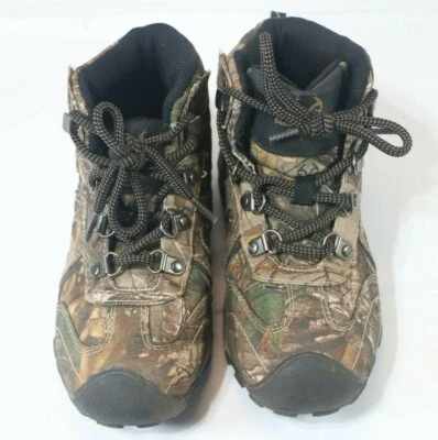 RealTree Kids Boots Camouflage BBRT47DP000 Boy's Youth Size 2 - Image 1 of 4