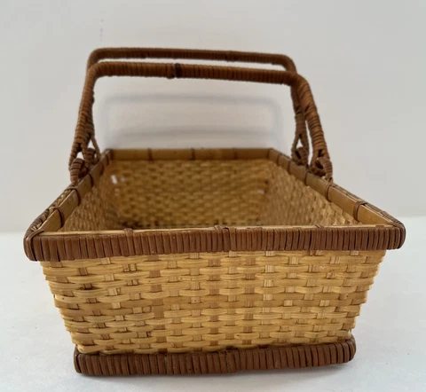 Vintage Wicker Picnic Basket with Handles Cover