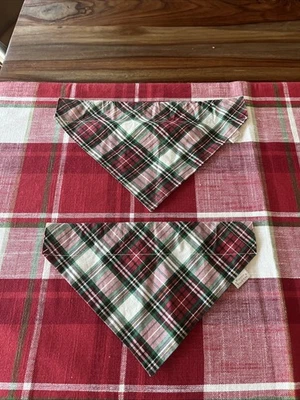 Dos bufandas de Navidad para perros - medianas y pequeñas Foto 1 de 2