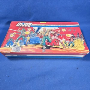 1984 TARA TOYS GI GOE SAMMLERKOFFER MIT BEIDEN SCHALEN - Bild 1 von 14