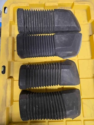 BMW 2002 2002 2002tii Juego de 4 molduras de fuelle de parachoques 1974 1975 1976 delantero y trasero Foto 1 de 2