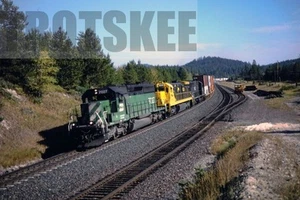35mm Slide USA Burlington Northern Diesel Loco 7027 1998 Original America - Picture 1 of 1