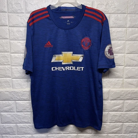 Man United 2016-17 Ibrahimovic #9 Adidas Soccer Jersey Authentic Men L Preowned Cover