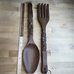 Tenedor de cuchara de colección de colección de madera tallada arte pared cocina mediados de siglo Tiki estilo 22" tótem - Imagen 1 de 7