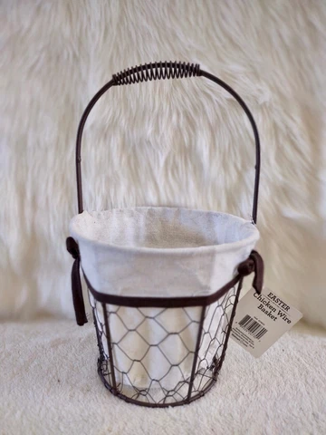 NEW Metal Chicken Wire Storage Easter Basket W/Removable Cloth Liner Farmhouse Cover