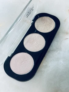 ✨Make Up For Ever Trio Eyeshadow Palette – Neutral Shades – Professional Paris✨ - Picture 1 of 4