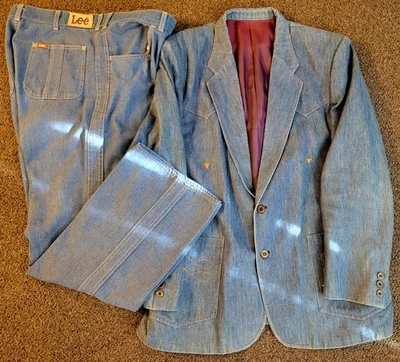 VTG 1970s Denim Lee Leisure 2 pc Suit Men's 40 Jacket Bell Bottom Blue Jeans - Image 1 of 4
