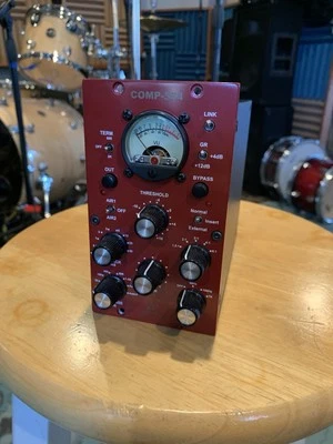 Golden Age Project COMP-554 500 Series Compressor (1 of 2 available) - Изображение 1 из 4