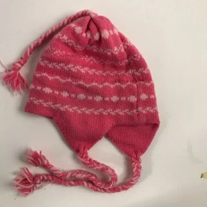 Vintage CUTE knit pink tassel and ear flap winter hat line patterns - Picture 1 of 4