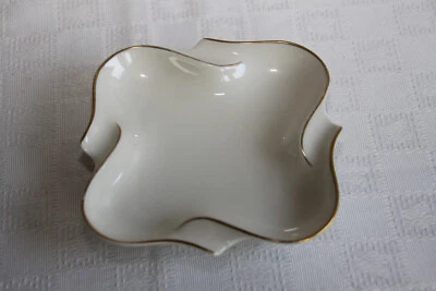 Hutschenreuther Aschenbecher mit Goldrand - Bild 1 von 3