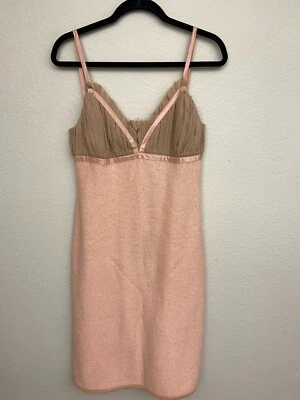 Nuevo con etiquetas Vestido de seda tejido múltiple crema albaricoque ribete de encaje St. John talla US 10 Foto 1 de 4