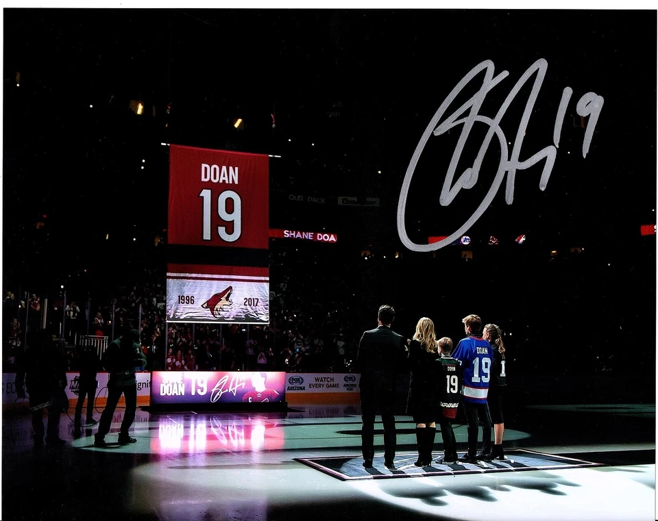 SHANE DOAN PHOENIX COYOTES JERSEY RETIREMENT 8X10 AUTOGRAPHED SIGNED PHOTO COA - Image 1 of 1