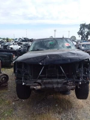 Used Rear Left Door Assembly Rear Side fits: 2002 Gmc Yukon xl 1500 classic styl - Image 1 of 4