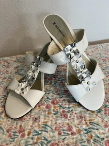 Sandali bianchi Naturalizer con argento donna TG 9M - Foto 1 di 10