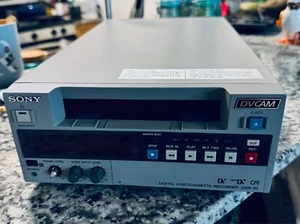 Sony DVCAM Digital Video Cassette Recorder DSR-20 DV, MiniDV, Made in Japan - Picture 1 of 6