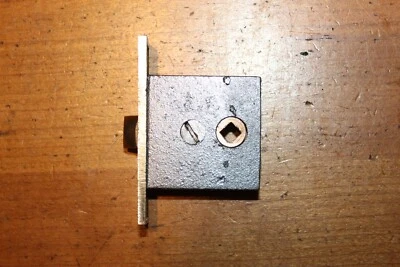 古董黄铜/青铜壁橱储藏室无品牌标记 1577 R-114 — 第 1/4 张图片