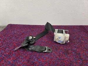 CHRYSLER 300 SRT8 6.4L 11-23 OEM REAR LEFT DRIVER SEAT STRAP RETRACTOR BELT 90K - Bild 1 von 3