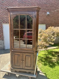Solid Cherry Vintage STATTON 1982 American Made Lighted 3 Door Corner Cupboard  - Picture 1 of 6