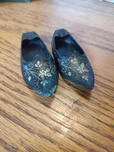 Collectible Mini Vintage Brass Shoe Shaped Ashtrays Set Of 2 - Picture 1 of 6