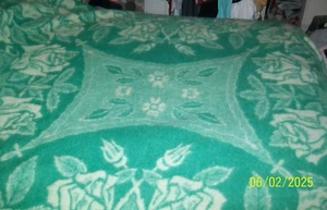 Vintage Full size Wool Blanket Reversible white & Green 79 X 83” Golden Dawn - Picture 1 of 4