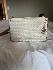 Michael Kors | White Leather MK Monogram & Gold Crossbody Purse Bag | MINT! 💖✨️ - Picture 1 of 4
