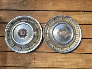 Lot Of 2 Buick Red Center Hubcaps 1950's Vintage Original 15 inches - Bild 1 von 8