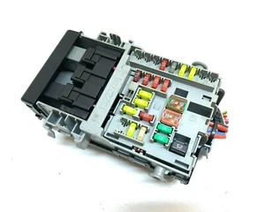 GENUINE VAUXHALL INSIGNIA A FUSE BOX 13222786 2008-2017 - Picture 1 of 2