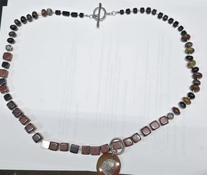 VINTAGE BOHO-STYKE BEADED NECKALCE WITH FOSSIL PENDANT ACCENTS - Picture 1 of 3