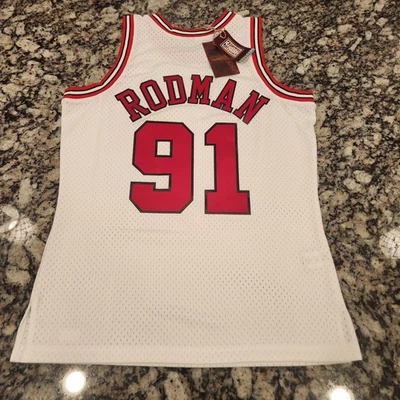 Dennis Rodman Chicago Bulls 1997-1998 Mitchell Ness Swingman Jersey M White - Image 1 of 4