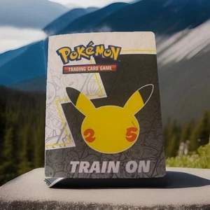 Pokémon Train On Mini binder + cards   - Picture 1 of 6