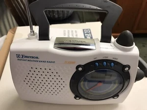Emerson Instant Weather Band Radio W TV Sound Antenna Storm Warning Boat News - Picture 1 of 4