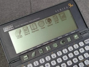 Psion Series 3A 2mb Ram Personal Organiser Good Working Order But Read Descript - Afbeelding 1 van 16