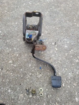 🔥 Conjunto de pedal de embrague Infiniti G35 Cupé 6 M/T 2003-2007 con sensores CD009 Foto 1 de 4