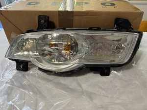 2009–2012 Chevy Traverse Driver LH Corner Turn Signal Light Lamp Factory OEM - Picture 1 of 14