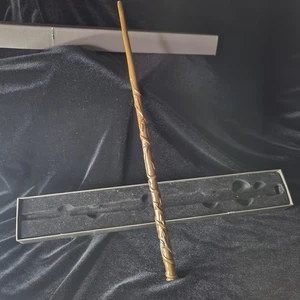 Used Universal Studio World Of Harry Potter Hermione Granger Wand - Picture 1 of 12