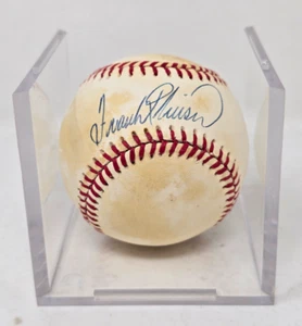FRANK ROBINSON - Autographed Rawlings Baseball - Baltimore Orioles - HOF SHARPš„ - Picture 1 of 5