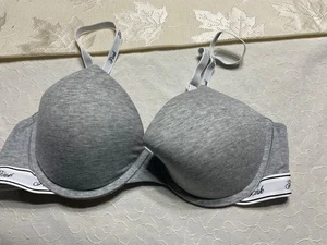 Victoria Secret PINK Bra 36C gray Wear Everywhere Push Up Bra - Picture 1 of 4