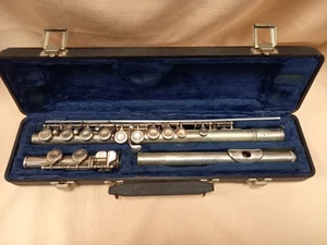 Yamaha YFL-24N flute in it's case, silver plated #1061 - Picture 1 of 1