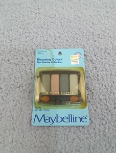READ Vintage Maybelline Blooming Colors Eye Shadow Collection Misty Blue Frosts - Picture 1 of 11