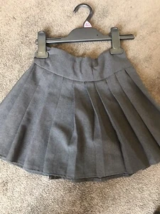 Girls School Skirt Grey Age 4-5 Yrs Tesco F&F Adjustable Waist - Picture 1 of 10