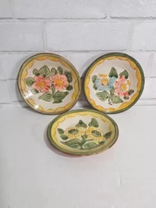 Vintage mexikanische Rotware Keramik Teller Galerie Wand Volkskunst skurril Set 3 Blumen - Bild 1 von 8