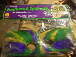 Women's Feather Masquerade Green Venetian Eye Mask 50 % off - Picture 1 of 1