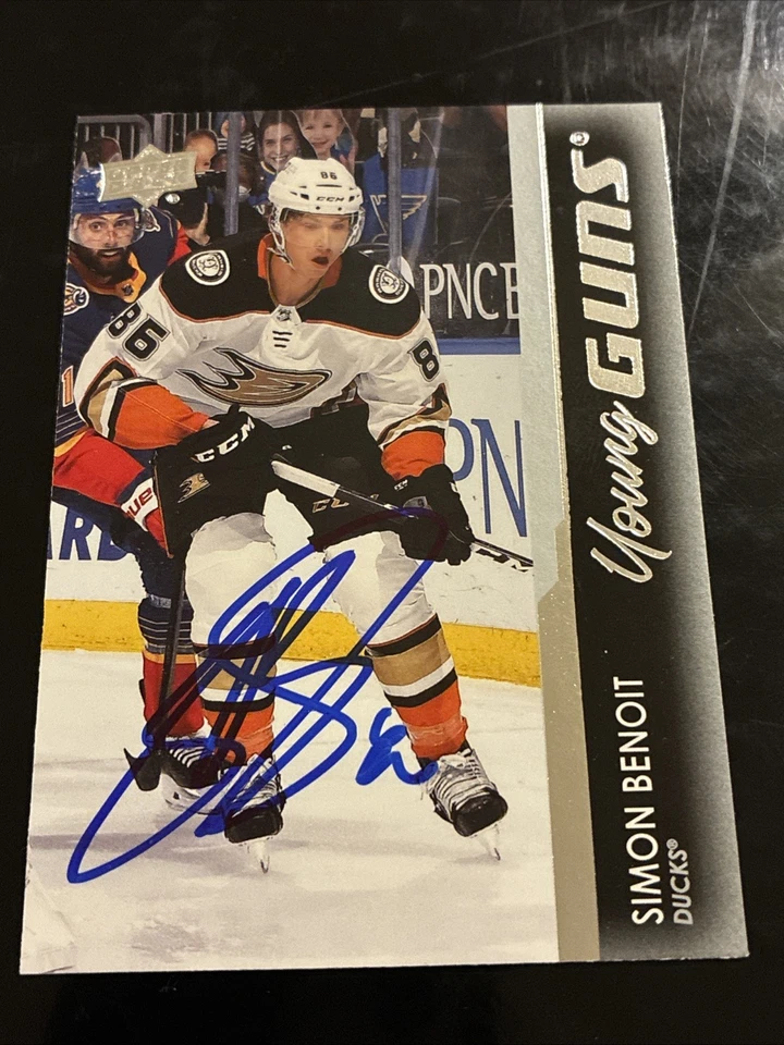 Simon Benoit Signed Autographed 2021-22 Upper Deck Young Guns Card Ducks Leafs - Image 1 of 1