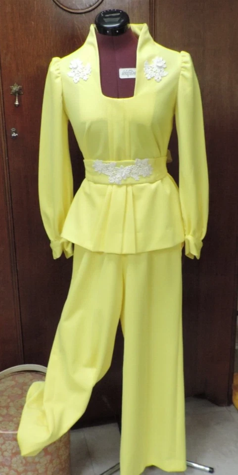 1970s 4 Piece Yellow Wide Leg Knit Pants/Overblouse/Halter Top/Belt B33 W26 - Image 1 of 4