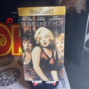 Some like It Hot (VHS, 1959) - Imagen 1 de 6