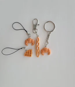 3pcs Bakery Keychain, Bakery charm, Croissant, Baguette, Waffle Keychain, Bread - Picture 1 of 5