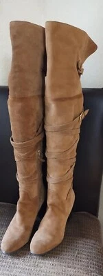 Botas de gamuza Sam Edelman 'Sable' sobre la rodilla color carmelo dorado talla 6 Foto 1 de 4