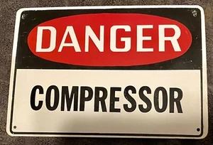 Vintage horizontales Blechschild Gefahr Kompressor 10” x 7” - Bild 1 von 1