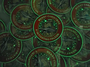 GREECE  F-16 "CHRISTMAS"  FIGHTING  FALCON 3D PVC PATCH - GLOW IN THE DARK - Bild 1 von 5