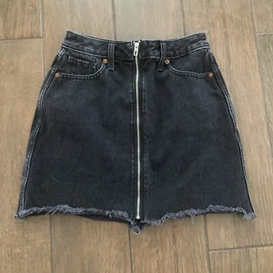 Abercrombie & Fitch Zoe Natural Rise Black Zippered Denim Mini Skirt sz 24 (00) - Picture 1 of 4